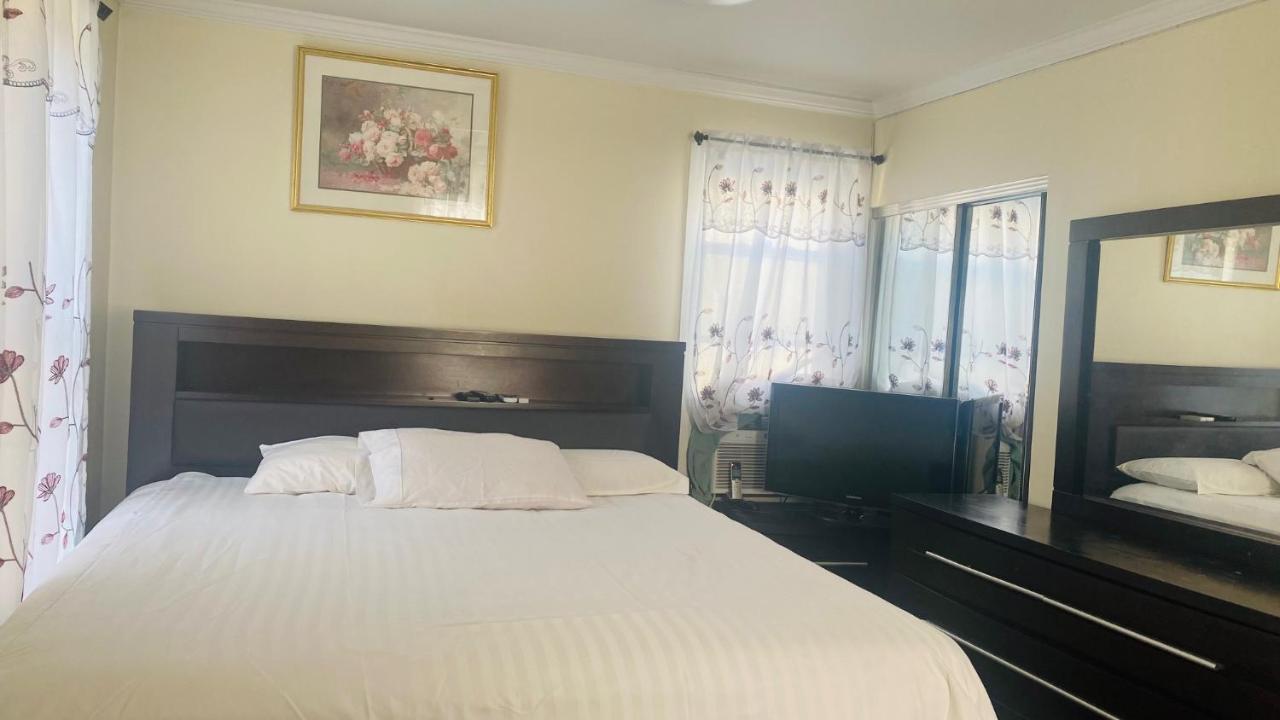 Minutes From Jfk, Beautiful Home With Peaceful, Cosy, Private Room 纽约 外观 照片