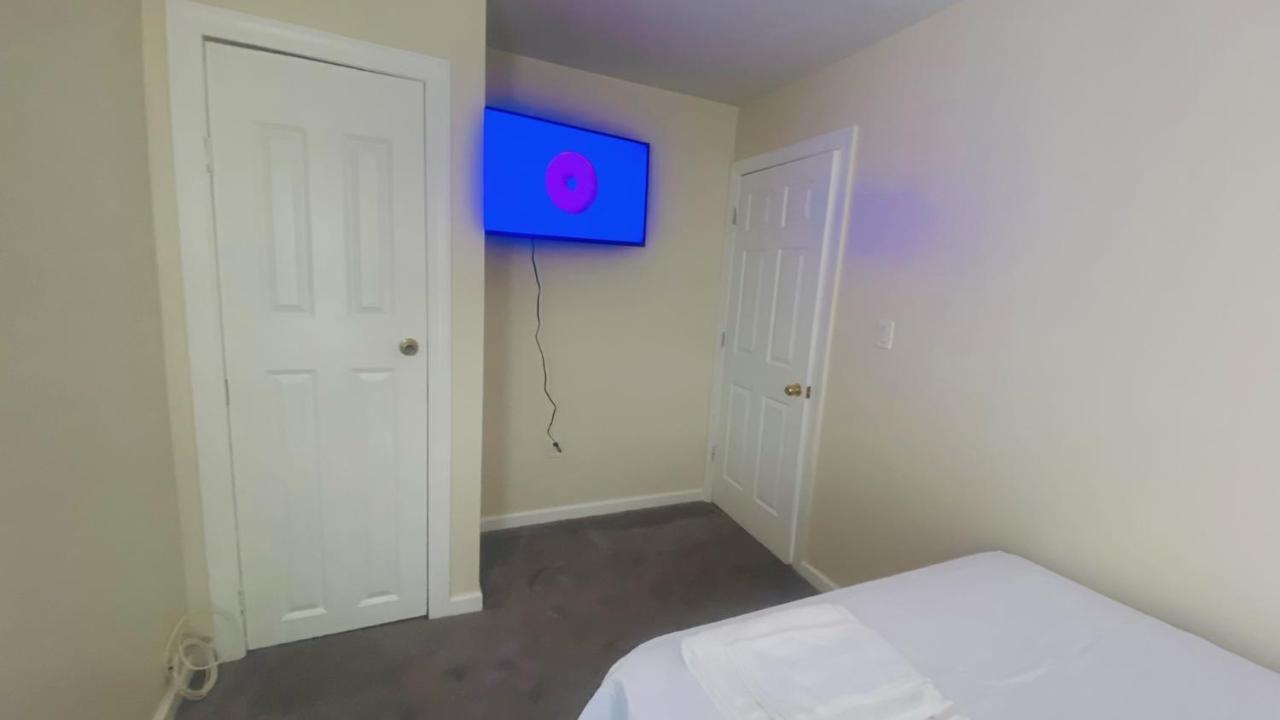 Minutes From Jfk, Beautiful Home With Peaceful, Cosy, Private Room 纽约 外观 照片