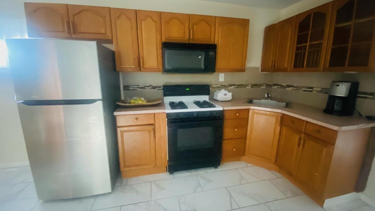 Minutes From Jfk, Beautiful Home With Peaceful, Cosy, Private Room 纽约 外观 照片